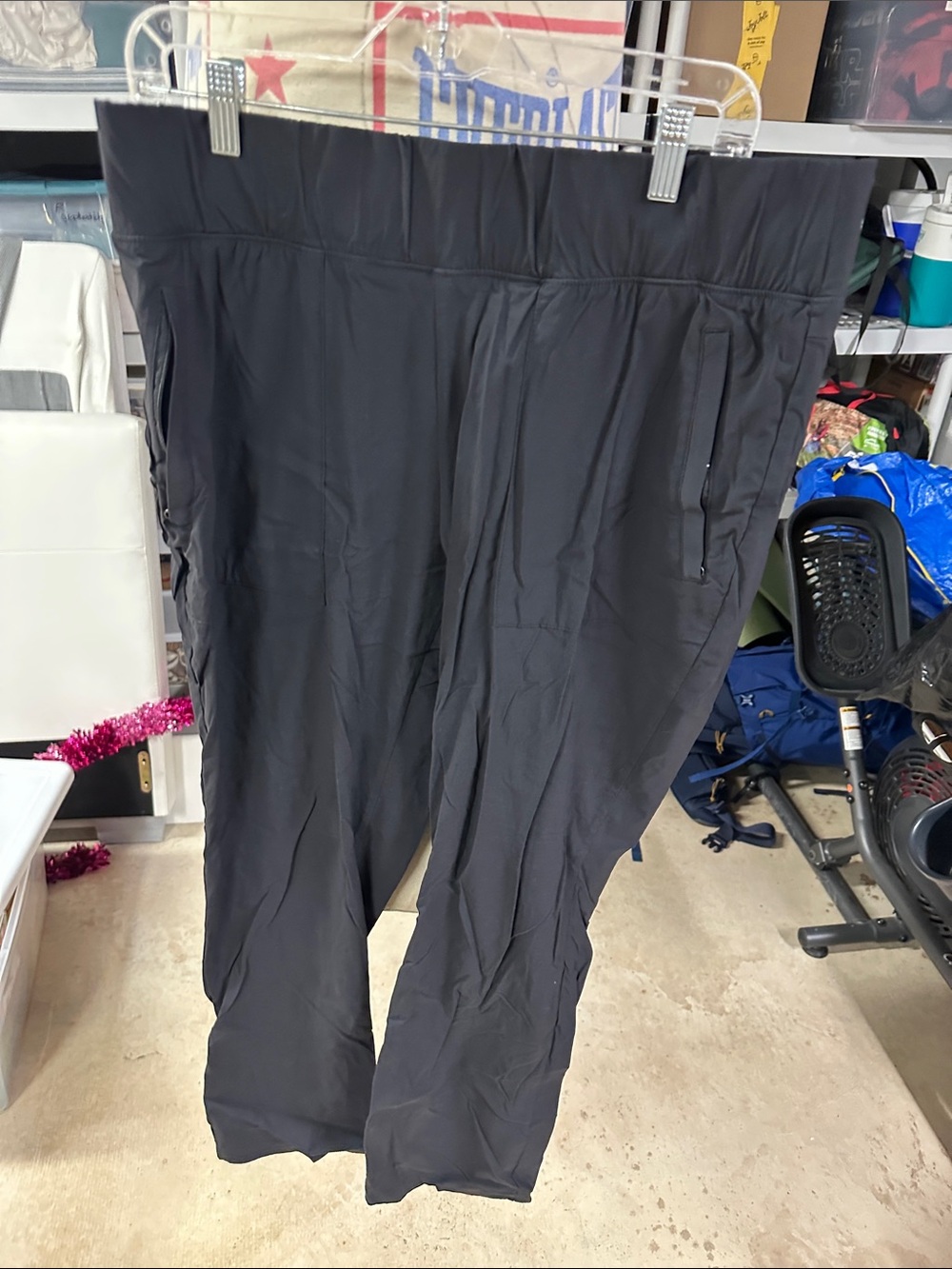 Columbia Black Pull-On Jogger Pants with Zip Pockets